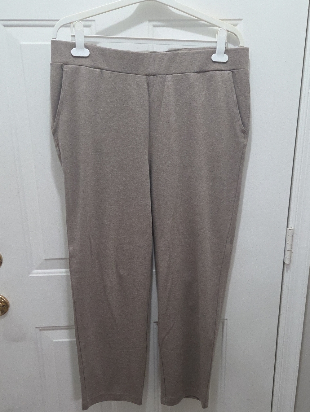 Appleseed's Taupe Straight-Leg Pull-On Pants PXL